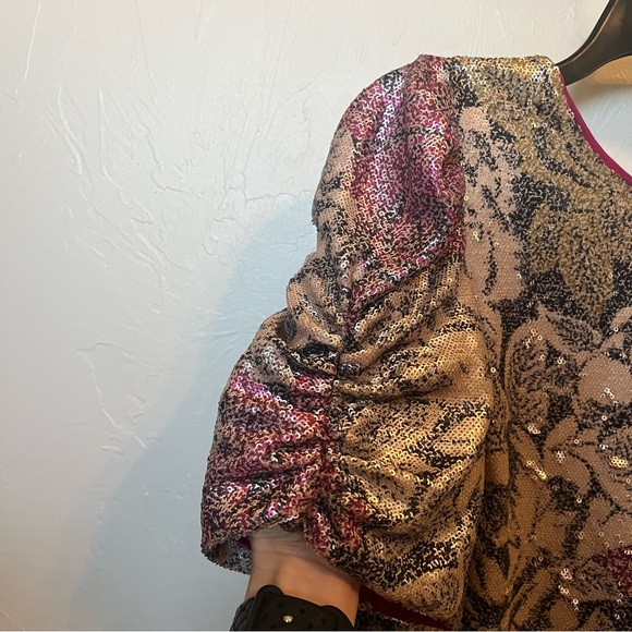 BY ANTHROPOLOGIE Marie Sequin Puff Sleeve Floral Blouse Magenta Sz 10 Like New - Picture 7 of 14
